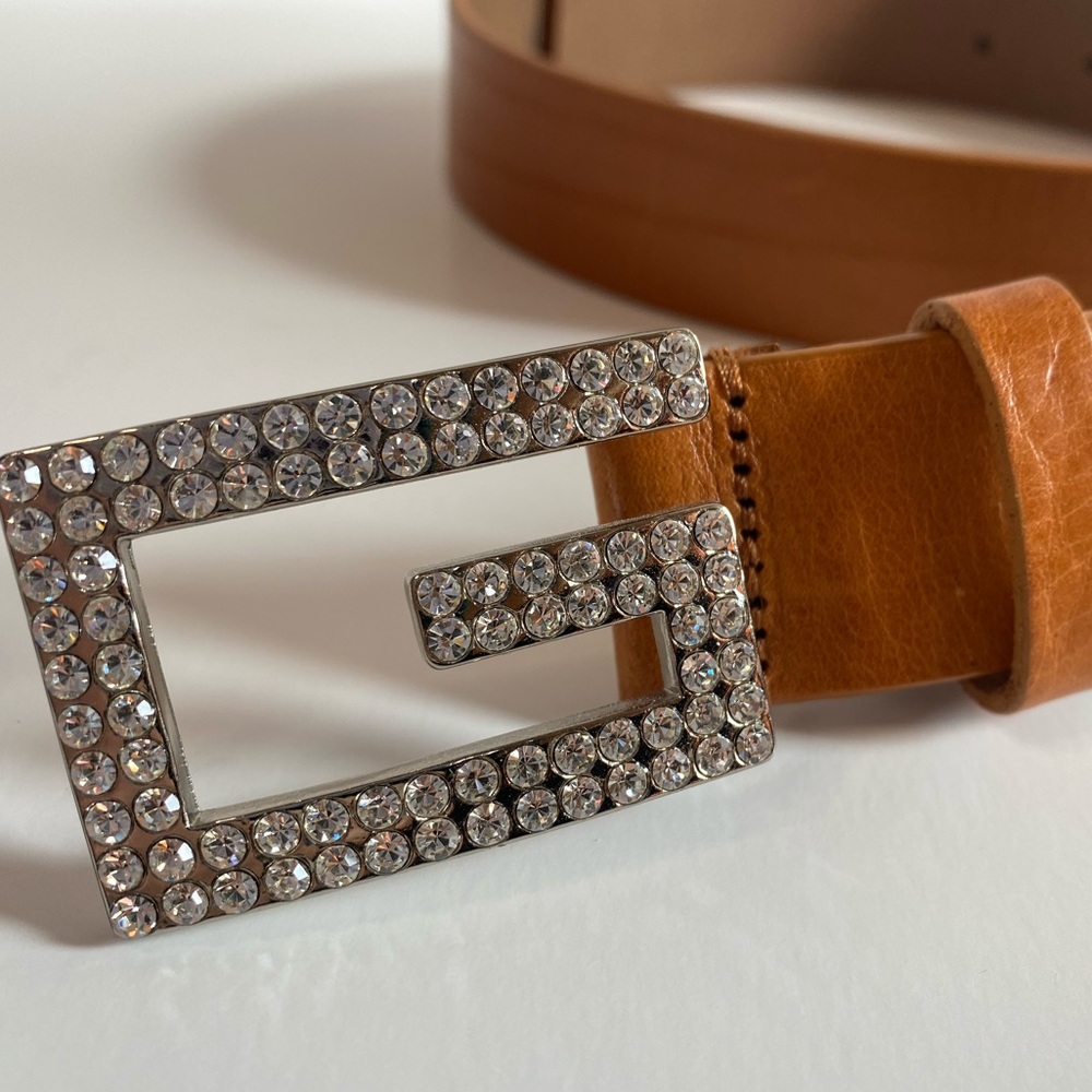 ✨BRAND NEW✨ GUESS BROWN BELT WITH RHINESTONES